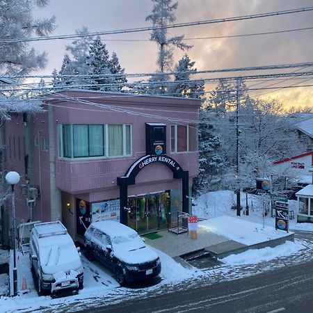 Lift Inn Hakuba Goryu Экстерьер фото